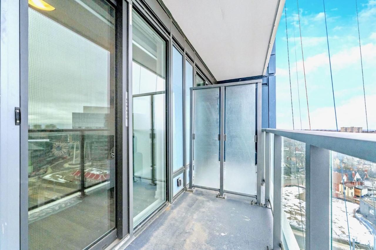 Luxurious 1Br Condo - Stunning City Views Kitchener Kültér fotó